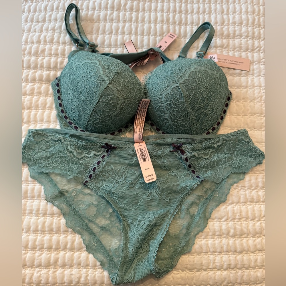 Victoria Secret Bra and underwear set 36B and M NWT